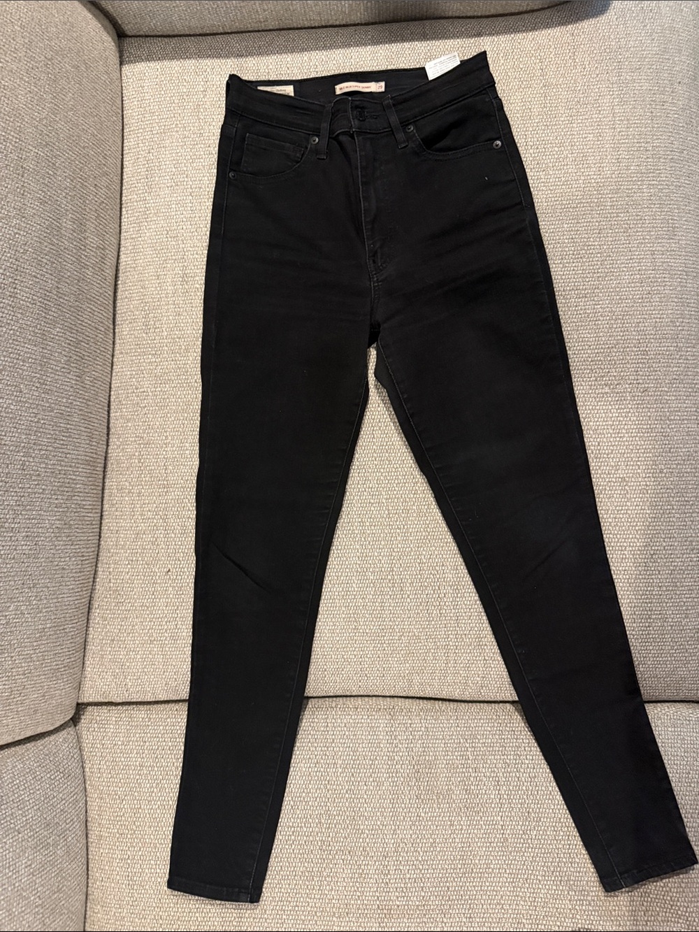 Levi's Women's Skinny Jeans in Black